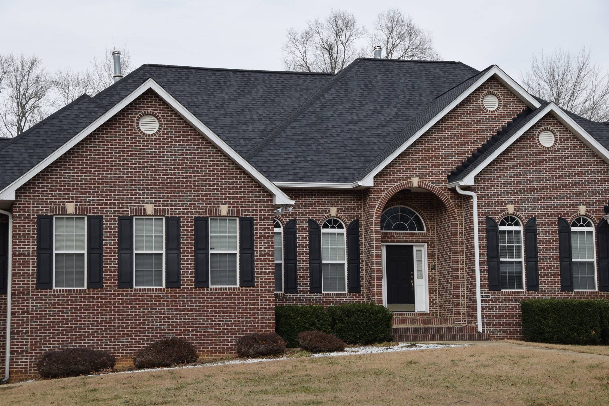 Roof replacement on brick ranch in Baltimore